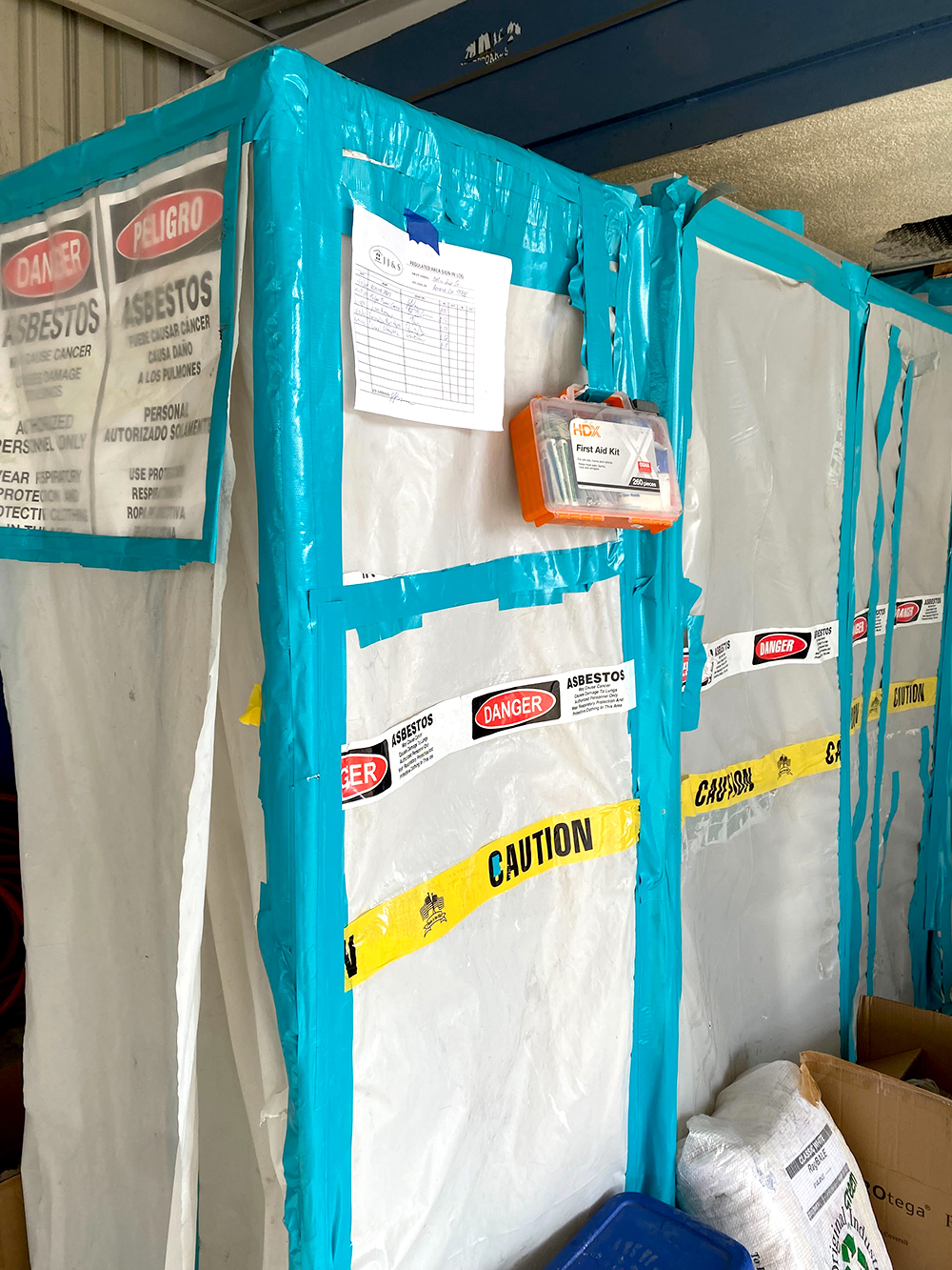 Regulated containment entrance at the Pomona school project